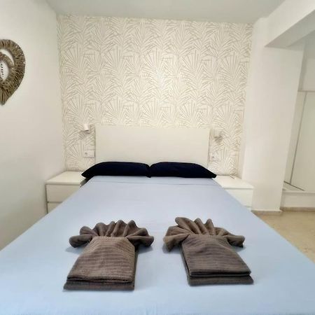 Magnifico Apartamento En El Centro De 丰希罗拉 外观 照片