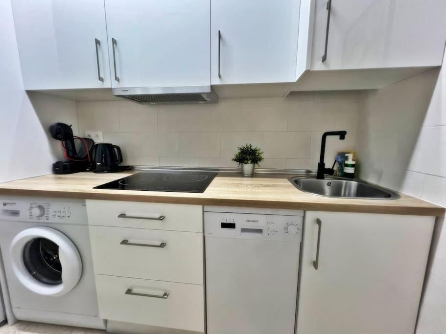 Magnifico Apartamento En El Centro De 丰希罗拉 外观 照片