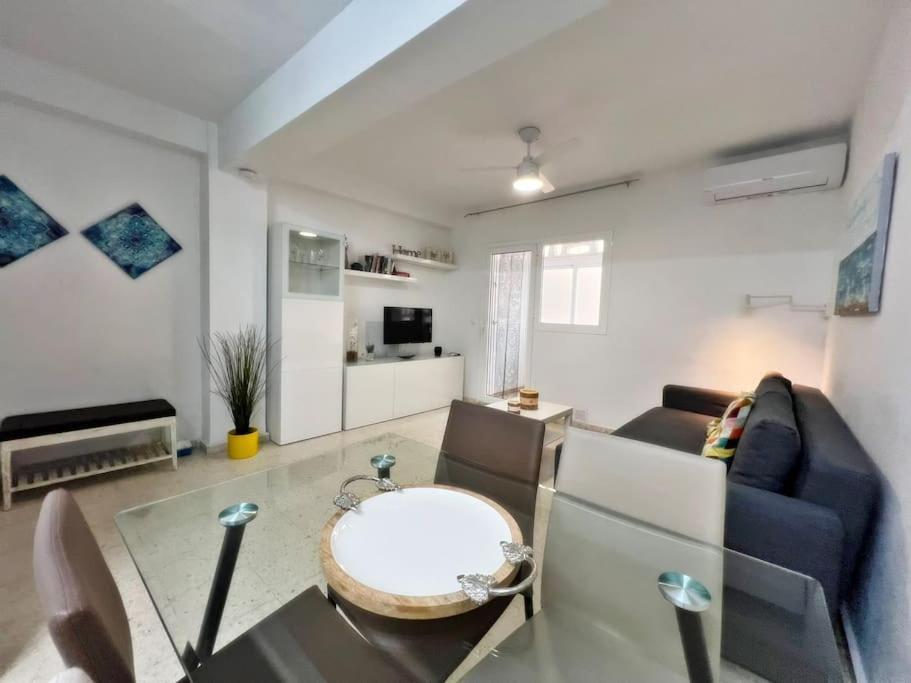 Magnifico Apartamento En El Centro De 丰希罗拉 外观 照片