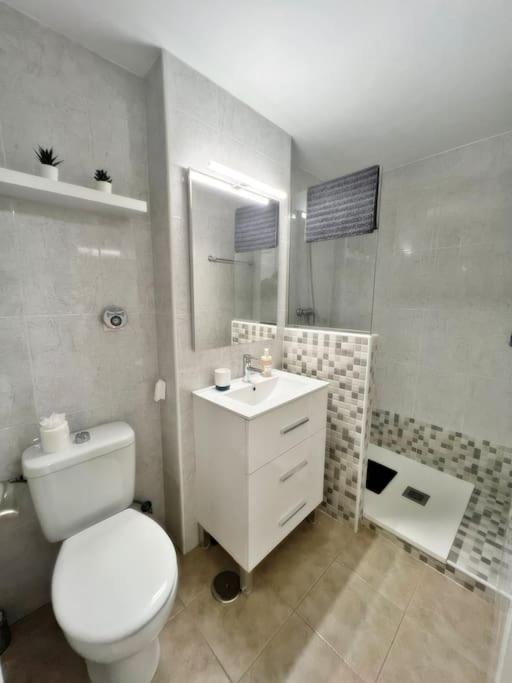 Magnifico Apartamento En El Centro De 丰希罗拉 外观 照片